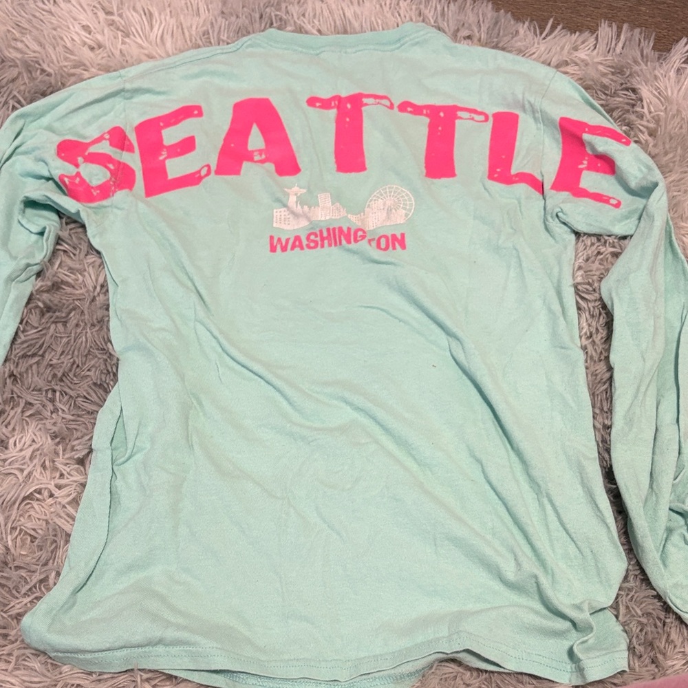 Seattle Long Sleeve Tee in Mint with Pink Print